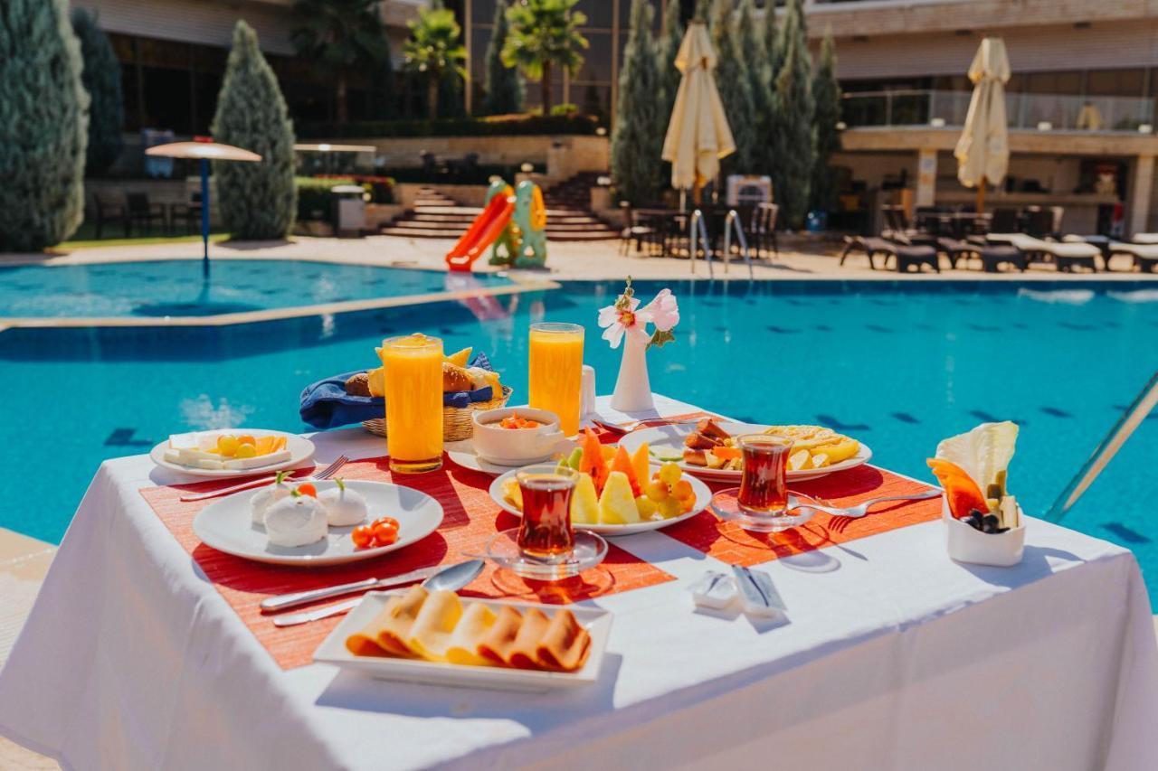 Ashur Hotel Dukhan Екстериор снимка