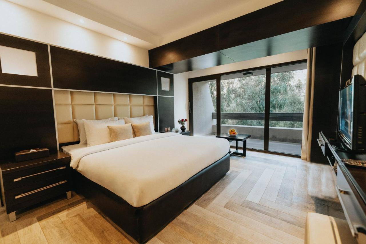 Ashur Hotel Dukhan Екстериор снимка